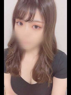秋元まゆ