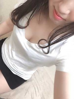 愛沢ゆか