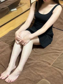 桃乃あいな