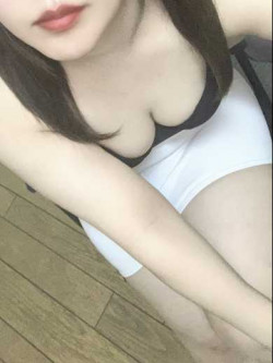 新人 桜田そら