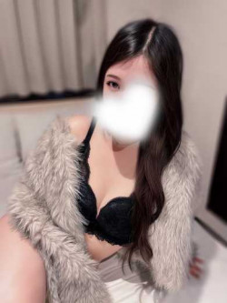 卯月ひまり