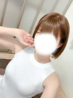 鹿乃ななみ