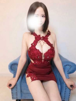 西内めぐ