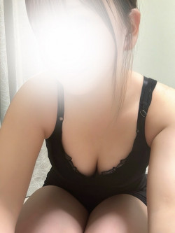 妃くるみ