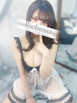成美もな