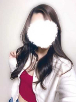 優木 はるな
