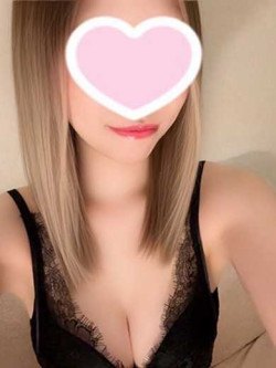 胡蝶くれは