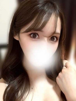愛沢あゆ