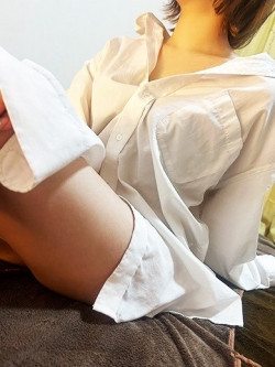 秋本れな
