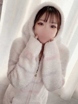 愛瀬みゆ