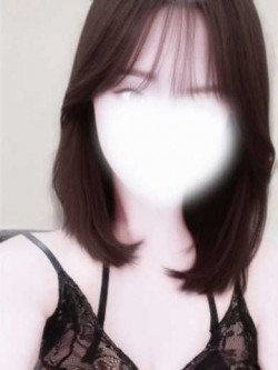 深田えみか
