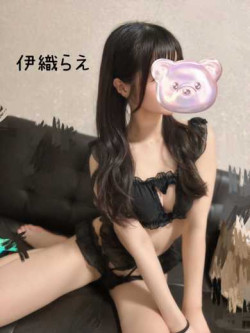 伊織らえ