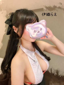 伊織らえ