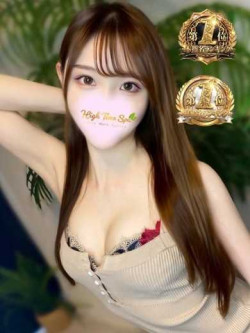 瑠璃川みゆ