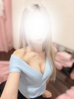 月深 めい