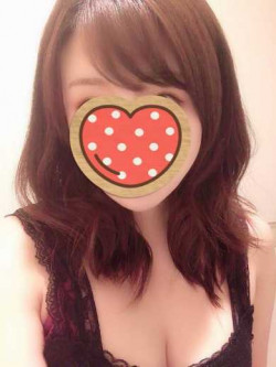 二葉あずみ