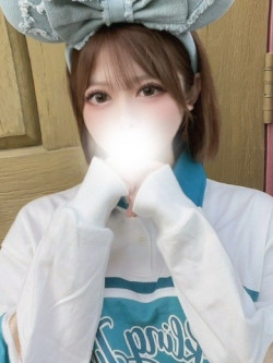 倉持えな