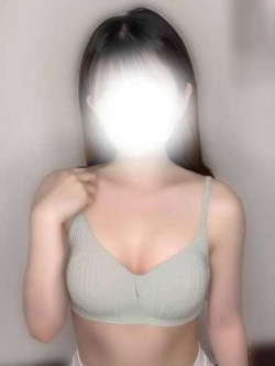 逢坂りりか