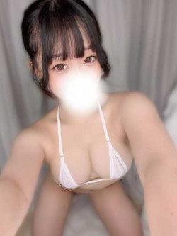 松岡ひな
