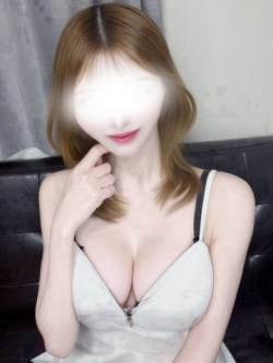 水川みみ