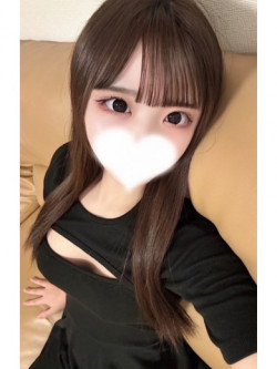 三上 ひな